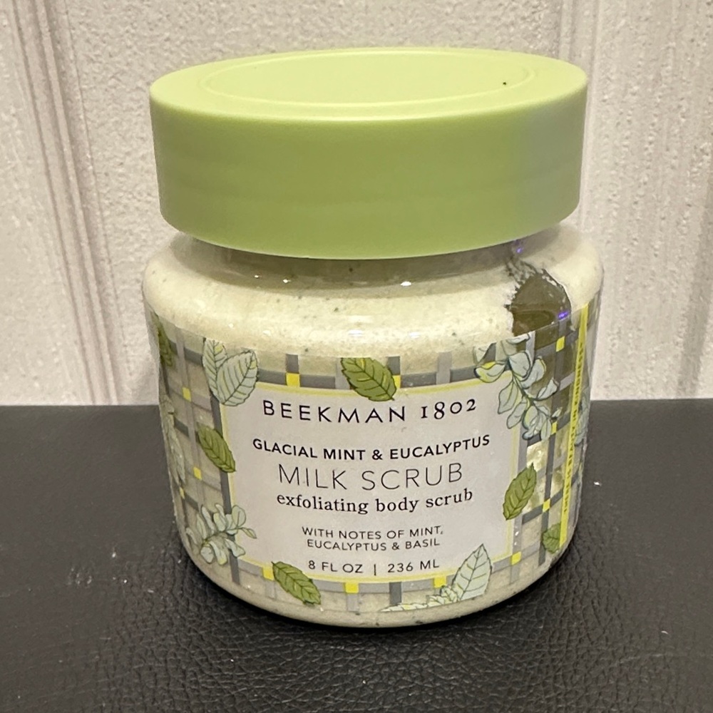 Beekman 1802 Glacial Mint & Eucalyptus Milk Scrub